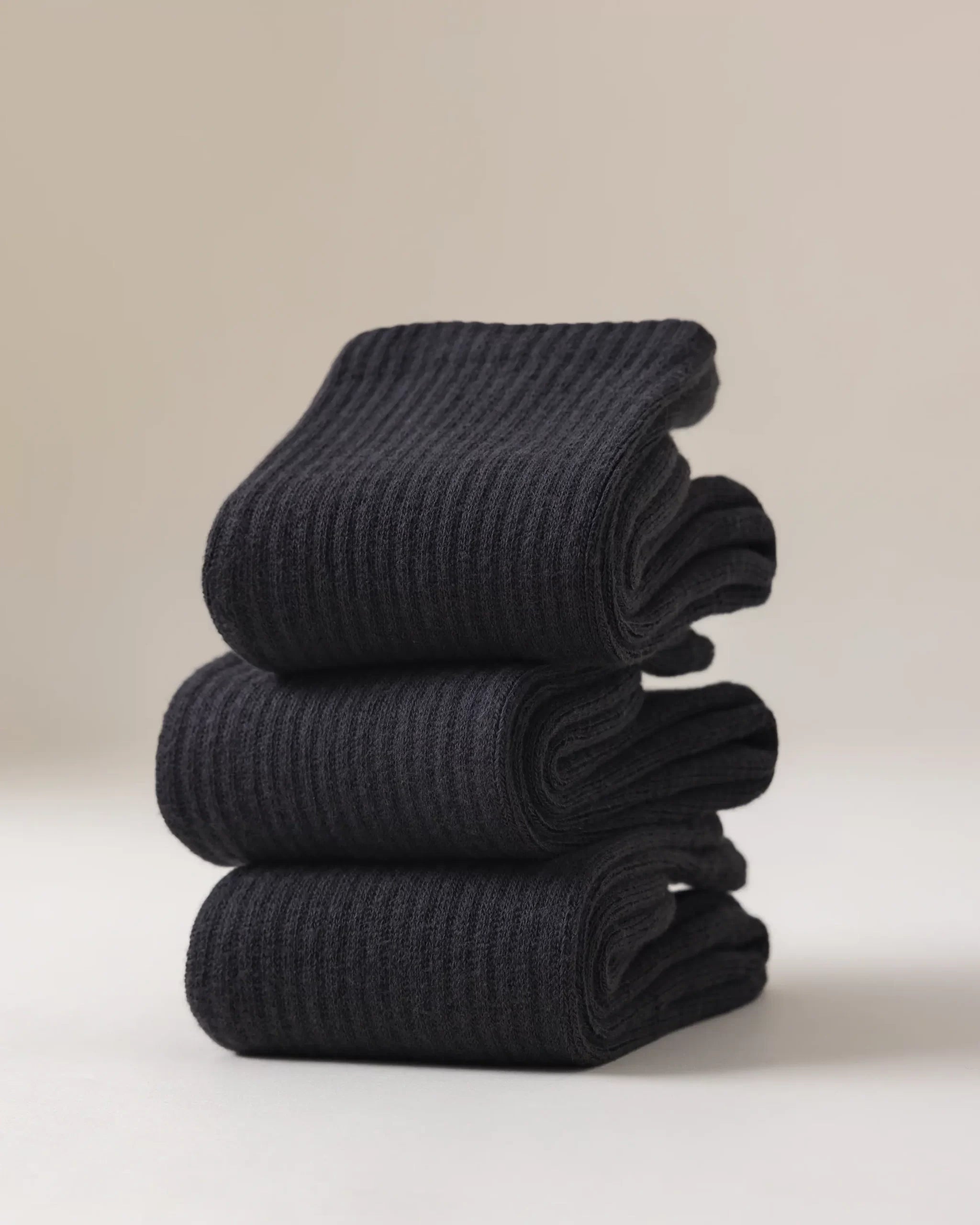HYACINTH HYALINE Man Socks Pure Color Set , Gravel Black, 3 Pairs, Medium Crew image 1