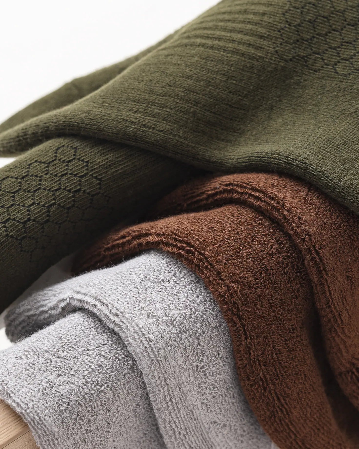 HYACINTH HYALINE Man Socks Mixed Color Set, Mist Gray, Nutmeg Brown, Charcoal Green, 3 Pairs, Medium Crew image 1