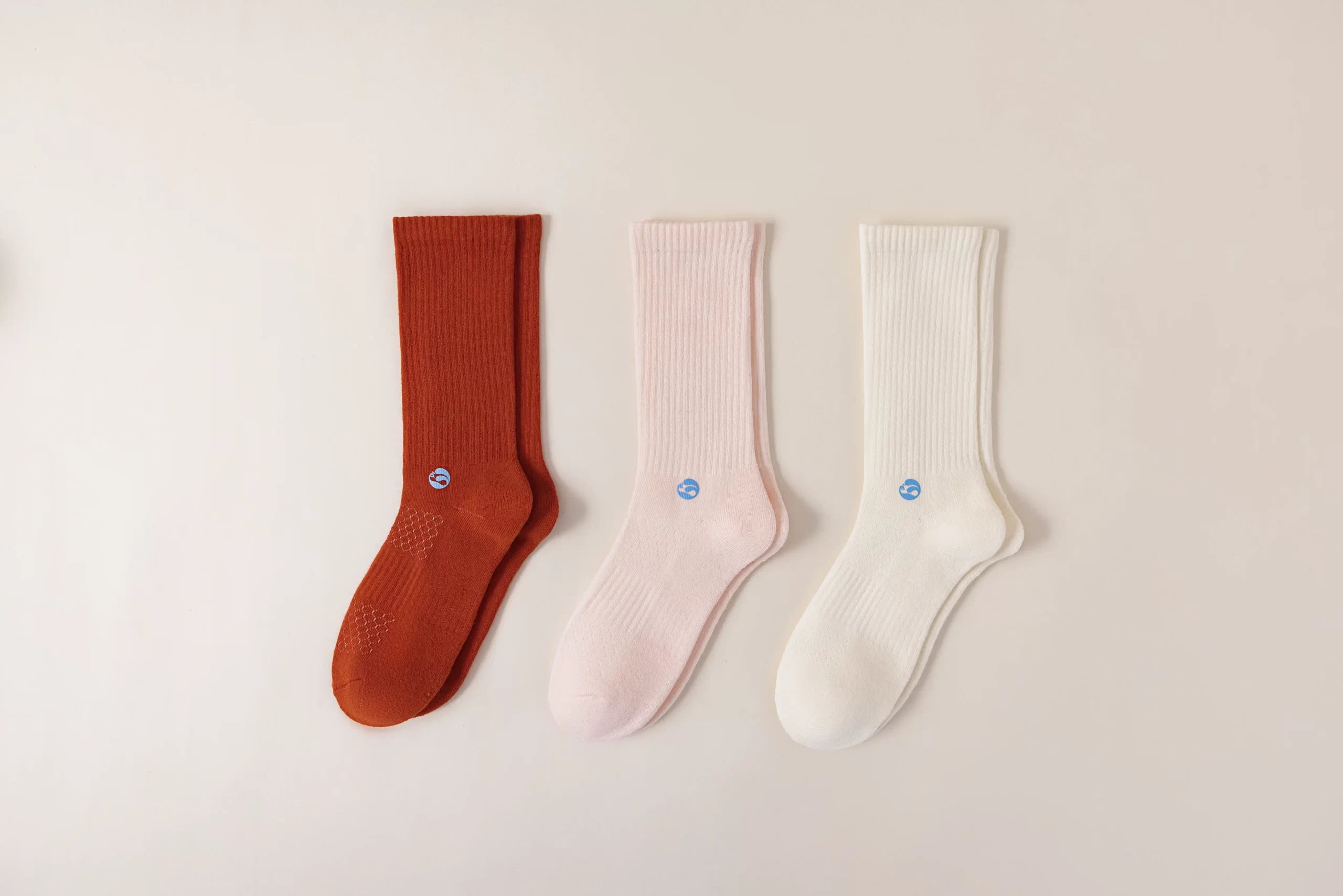 HYACINTH HYALINE Woman Socks Mixed Color Set , Pinky, Orange Red, Cream White, 3 Pairs, Medium Crew image 0